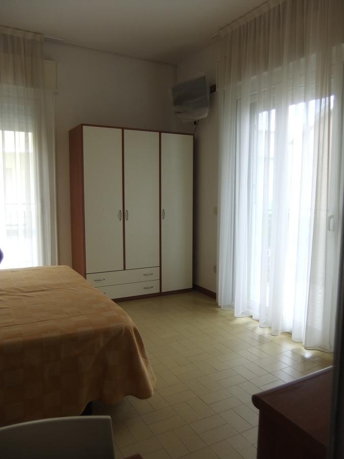 Hotel La Falena Cervia Kültér fotó